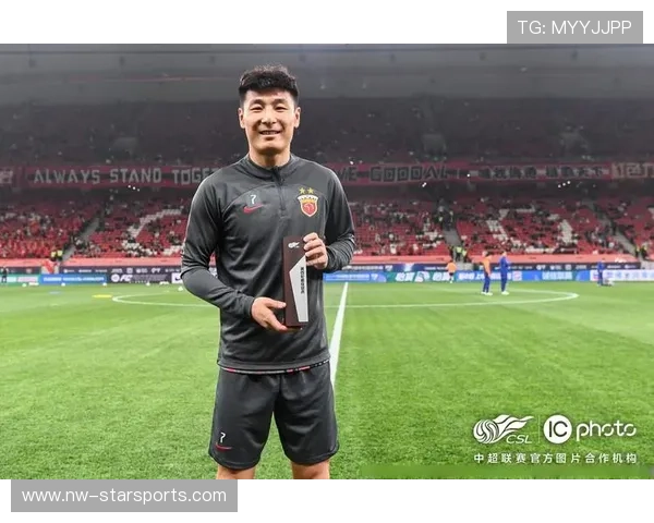 球员被俱乐部授予季度最佳球员奖以表彰其突出贡献 球员被俱乐部授予季度最佳球员奖以表彰其突出贡献